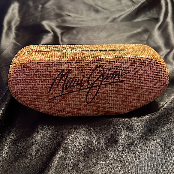 Maui Jim Sunglasses - Picture 14 of 14